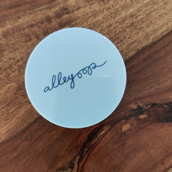 ALLEYOOP Stack the Odds Refillable Multi-use 3 Cream Face Stacker NEW - Picture 9 of 11